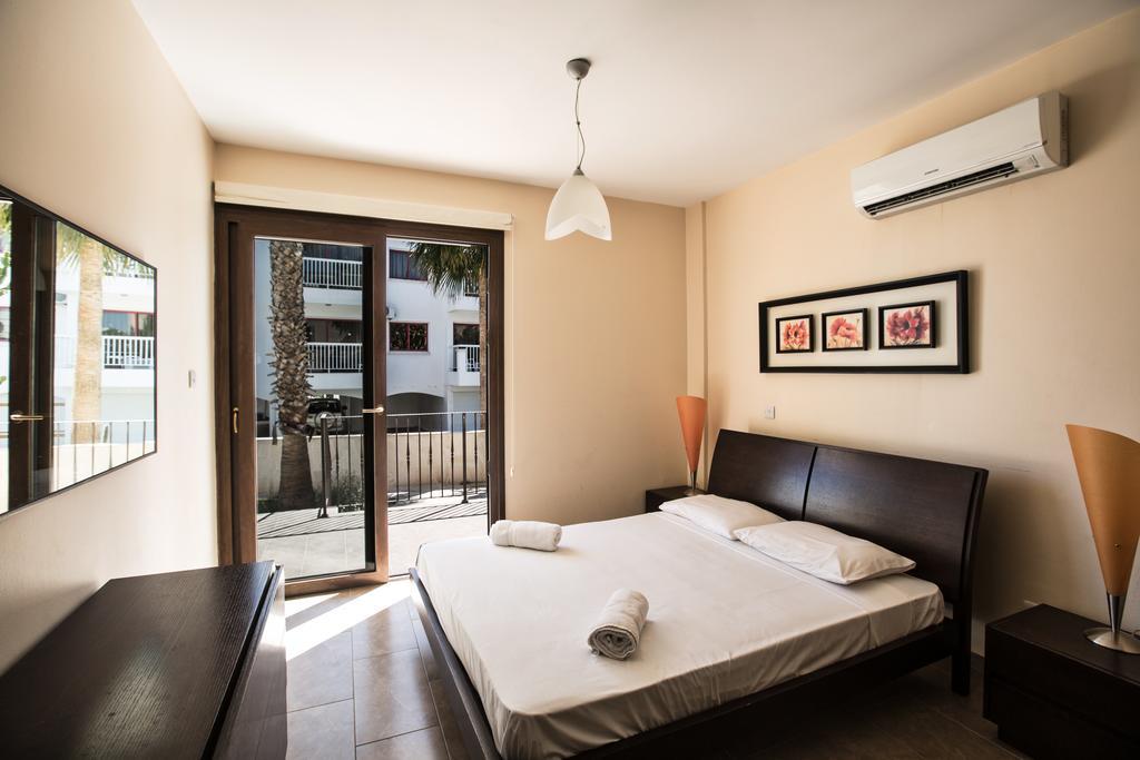 Napiana Apartments Ayia Napa Habitación foto
