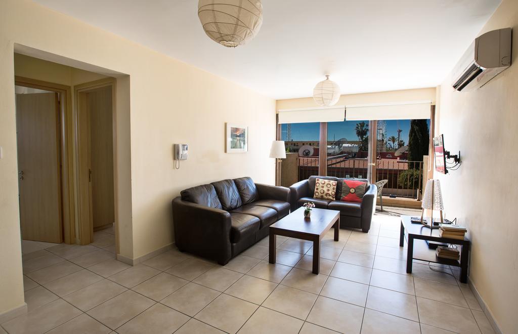 Napiana Apartments Ayia Napa Habitación foto