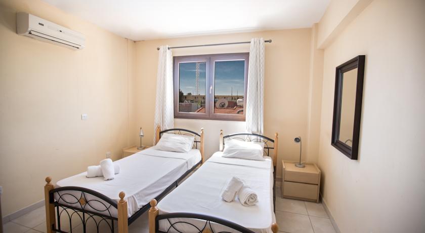 Napiana Apartments Ayia Napa Habitación foto